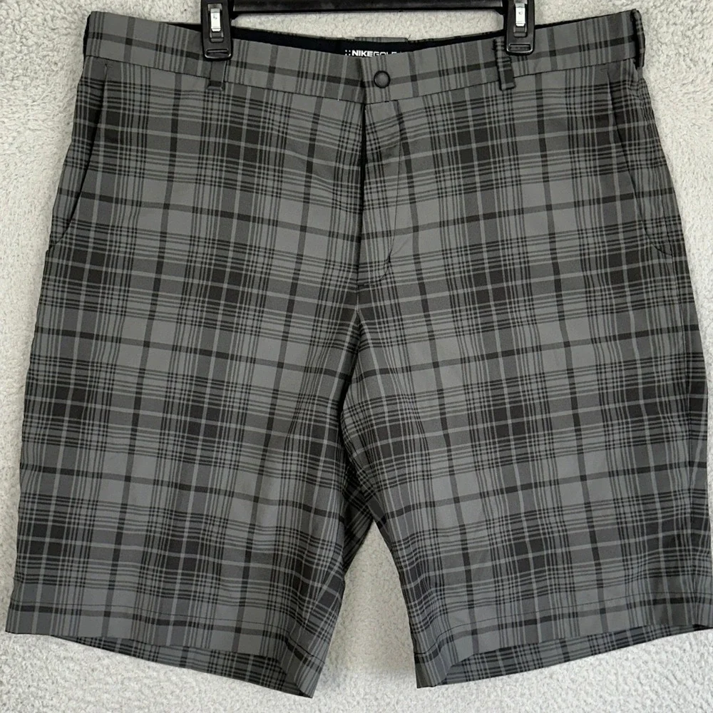 Nike Golf Shorts Mens 38 Grey Black Plaid Dri-Fit Tour Performance Chino Stretch